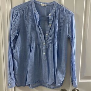 Gap Long sleeve blouse size medium